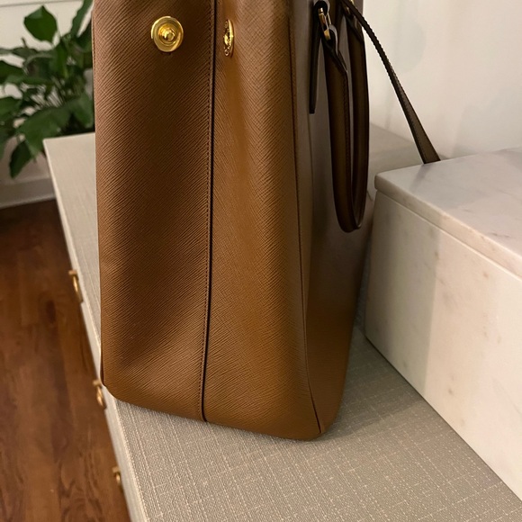 Large Prada Galleria Saffiano Leather Bag- Brown - Picture 8 of 11